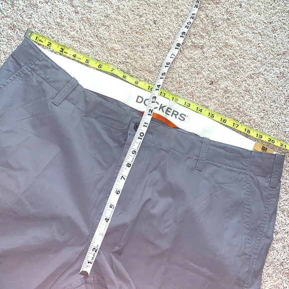 NEW⭐️DOCKERS⚓️Cargo Pants 42 X 32 Gray😎 - Picture 6 of 13
